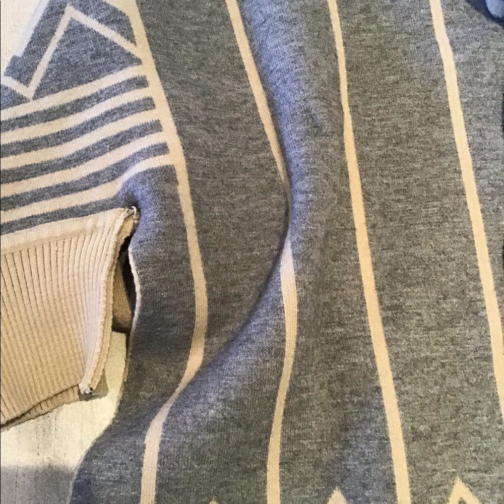 BCBG Poncho - Picture 12 of 13